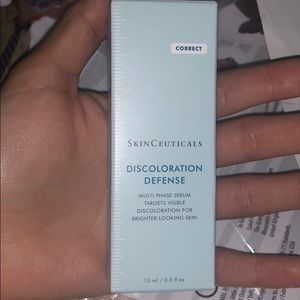 One left! NEW SkinCeuticals Discoloration Defense